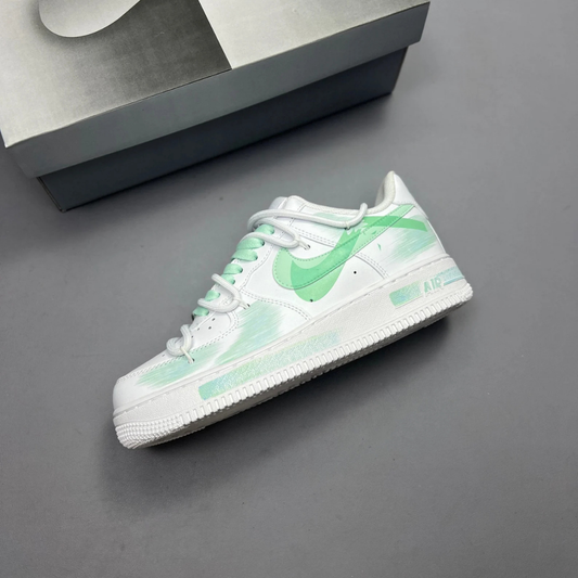 BREAKOUT GREEN SHOES