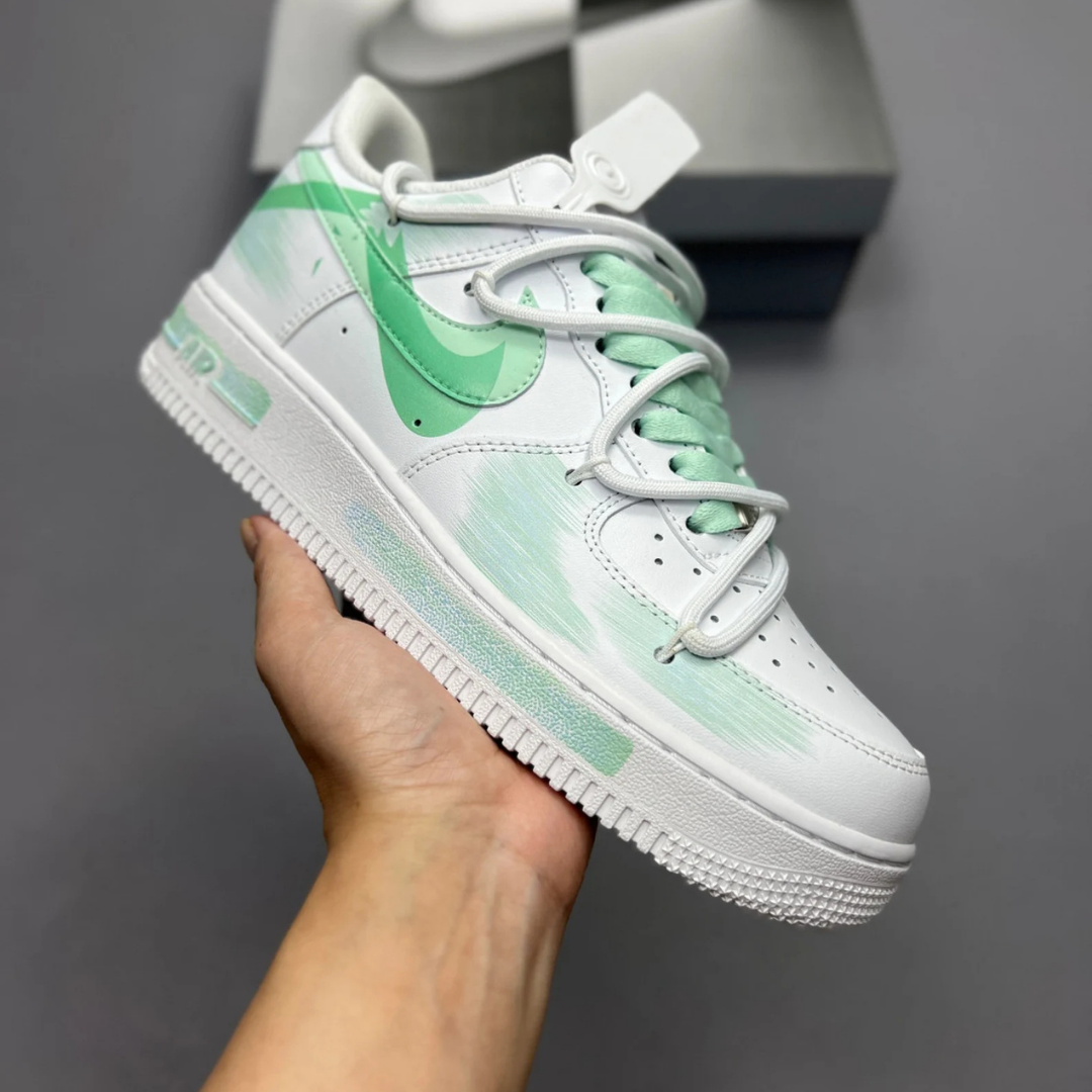 BREAKOUT GREEN SHOES