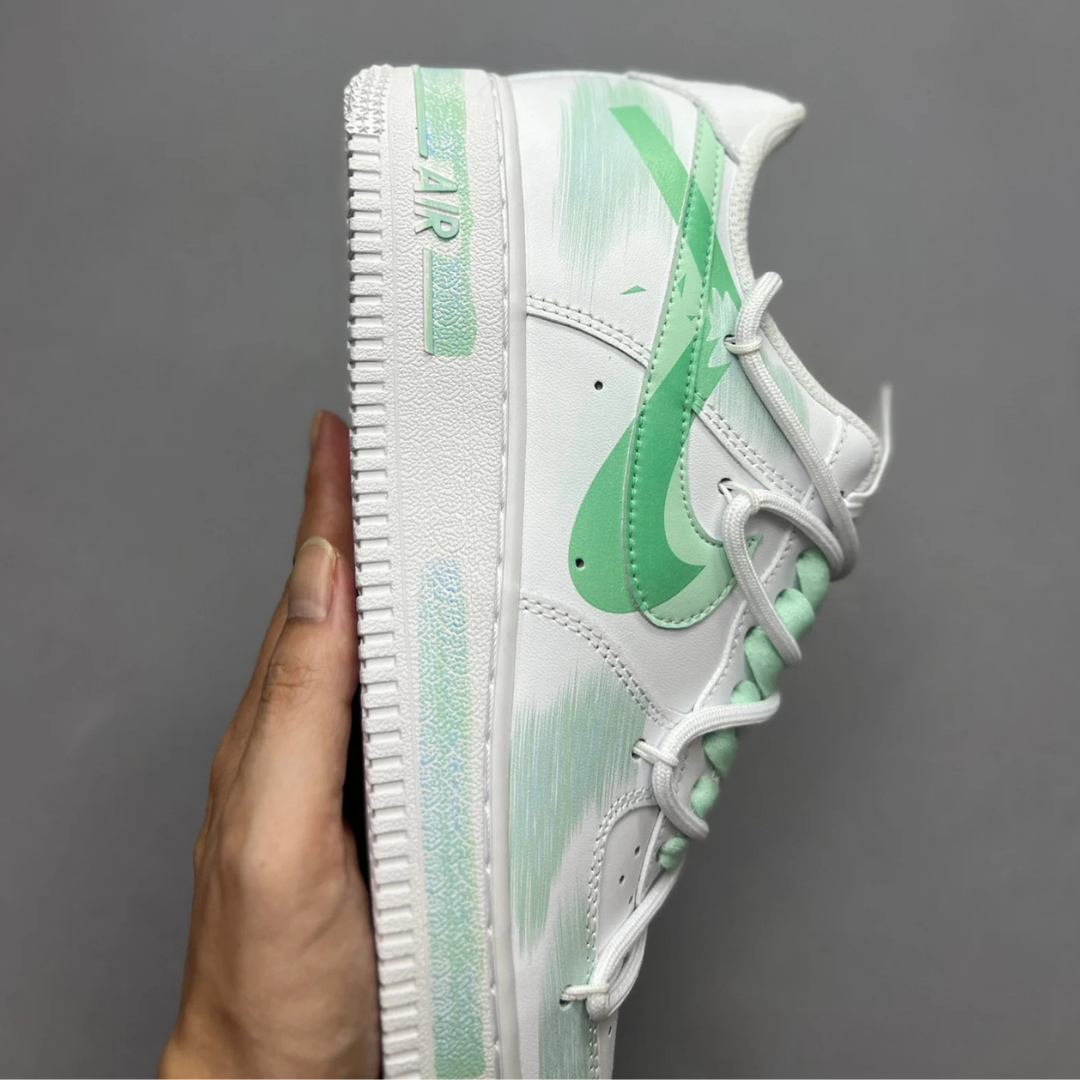 BREAKOUT GREEN SHOES